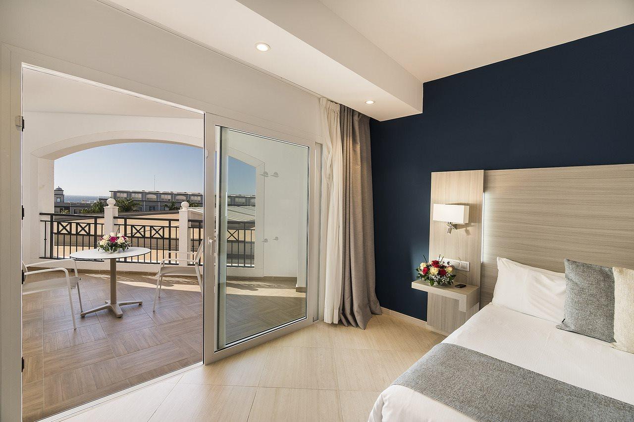 Royal Palm Resort & Spa (Adults Only) Playa De Esquinzo ภายนอก รูปภาพ